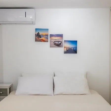 Lägenhet Lydia's West