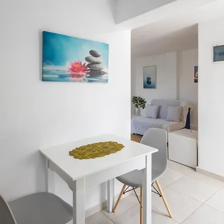 Lägenhet Lydia's West Alikí