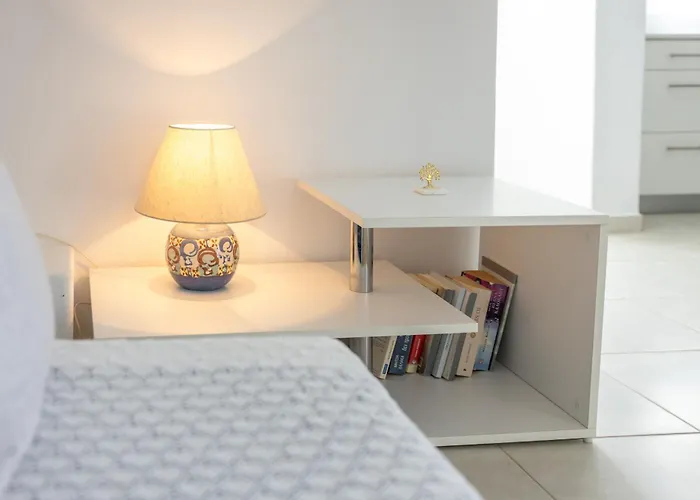 아파트 Lydia's West Alikí