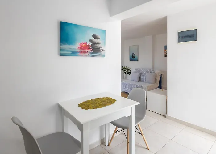 아파트 Lydia's West Alikí