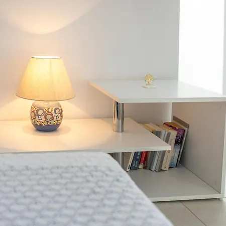 Apartament Lydia's West Alikí