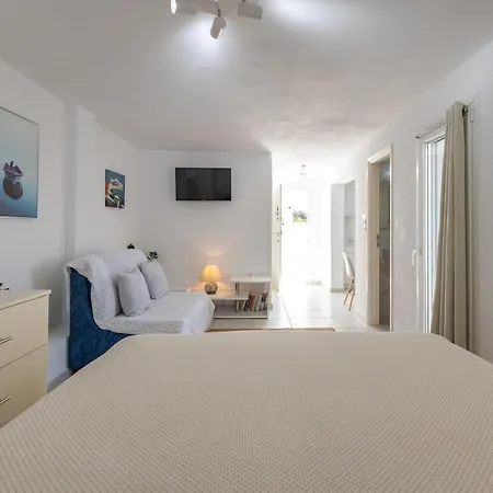 Apartament Lydia's West Alikí