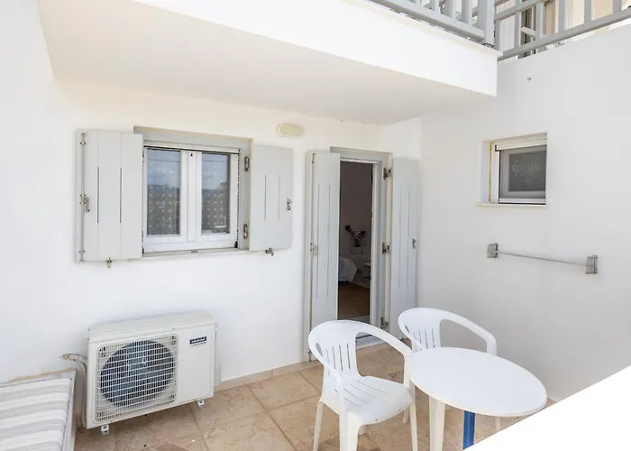 Appartement Lydia's West Alikí